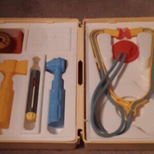 Vintage 1977 Fisher Price Original Complete Set #936 Medical Doctor Kit & Case